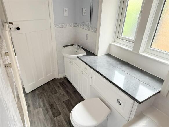 2 bed Cottage for sale Image 10