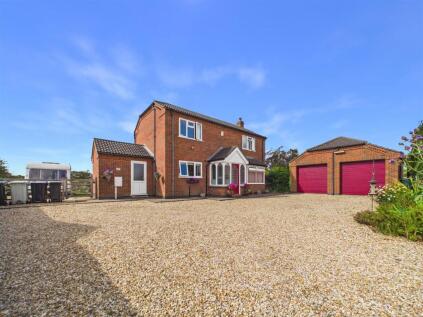John Smith Close, Willoughby, Alford
