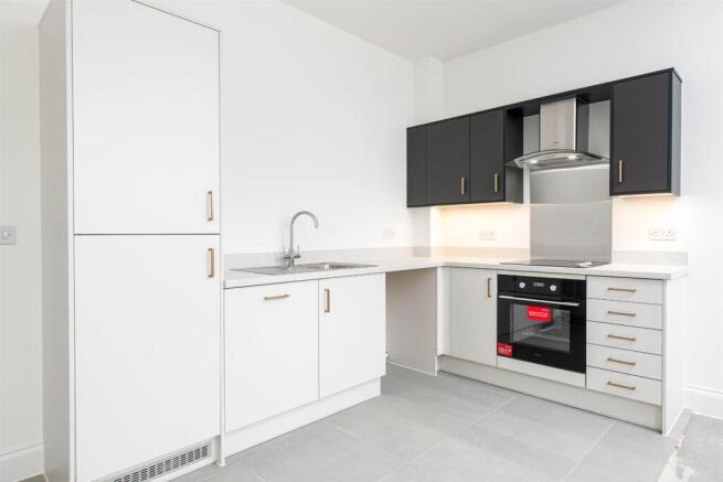 PLOT 1 - Kitchen_1.jpg