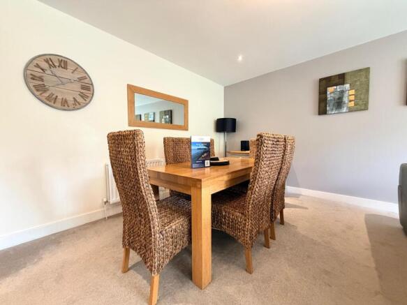 3 bed Apartment for sale Image 6