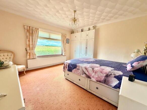 2 bed Semi-Detached for sale Image 10