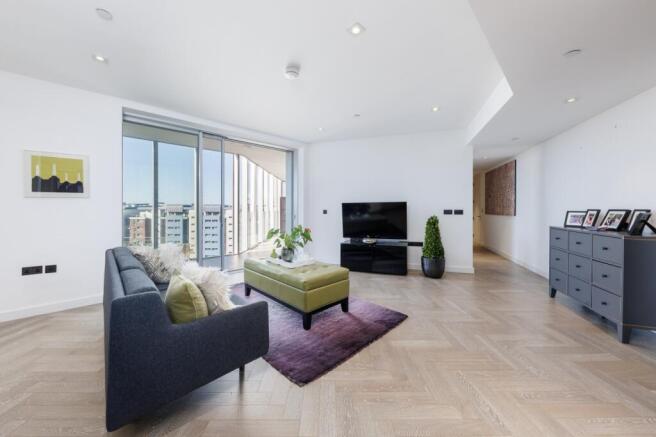 2-bed flat on L-001119, 28 Circus Road West, Battersea, £1,200,000