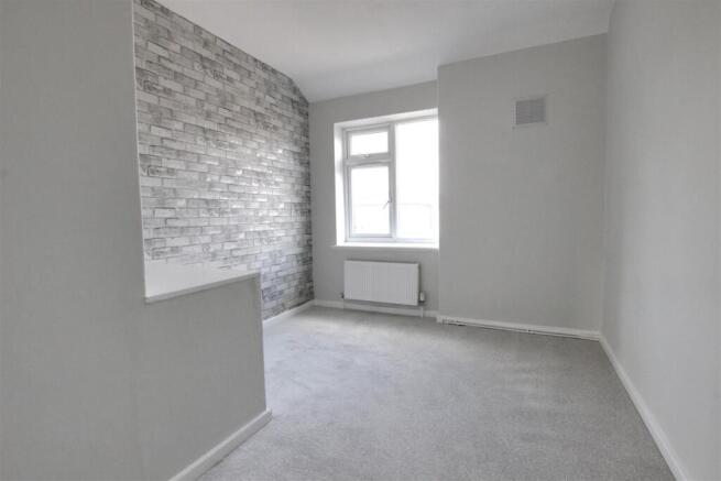 4 bed Terraced for sale Image 10