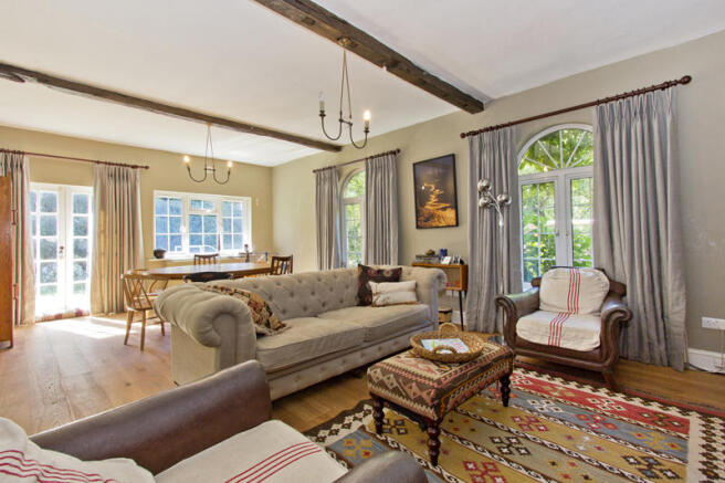 Sitting -Dining Room