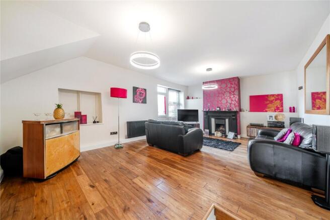 3 bed Terraced for sale Image 11