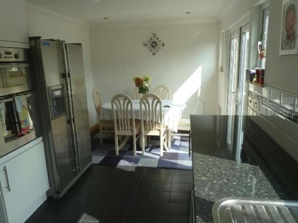 Kitchen/diner photo