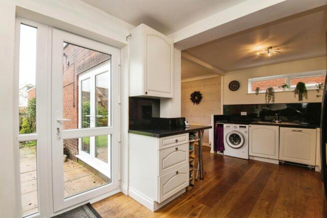 Camellia Close, Tiverton photo 5
