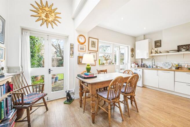 Kitchen/Dining