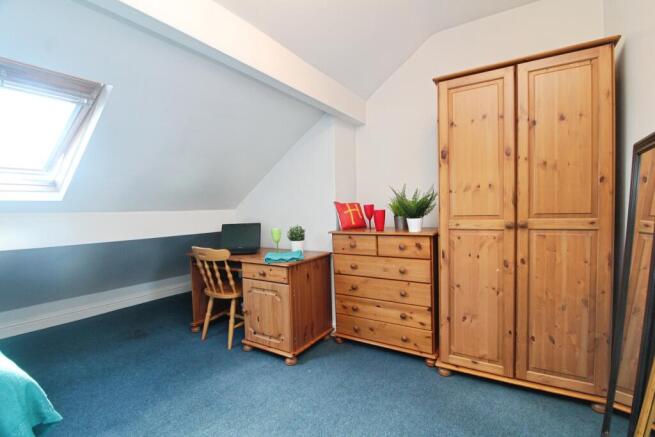 5 bed Terraced for sale Image 10
