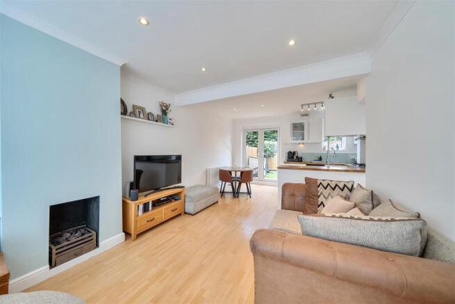 Living/dining area