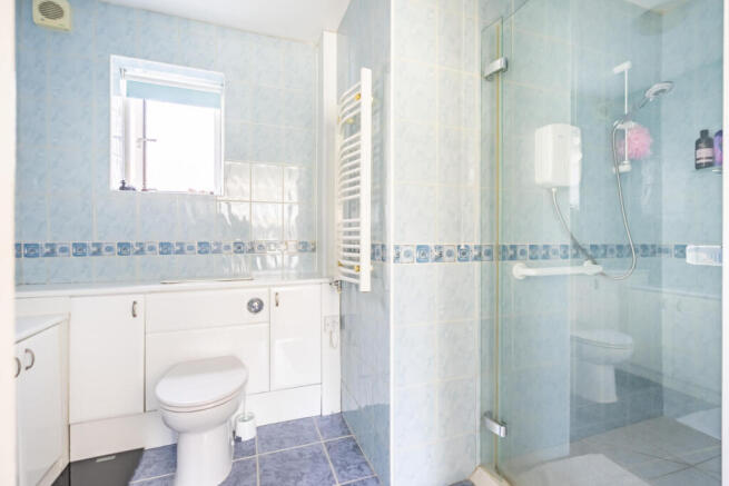 4 bed Semi-Detached for sale Image 11