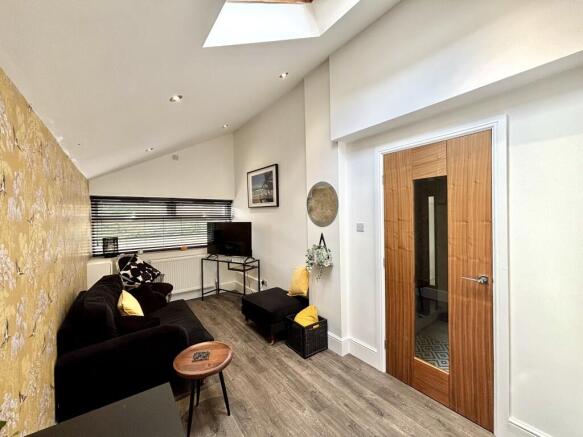 4 bed Detached for sale Image 9