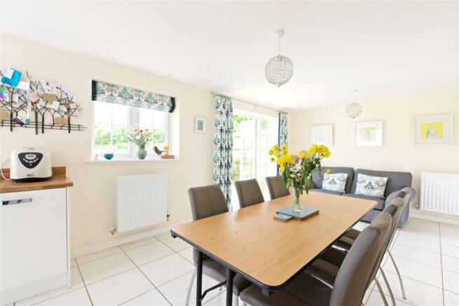 Kitchen/Dining