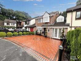 19, The Grove, Glyn-coch, Pontypridd CF37 3BQ