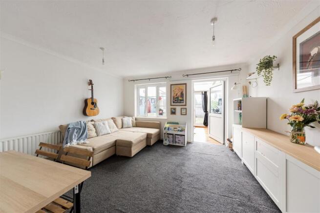 Forster Close, IG8
