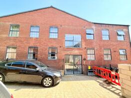 Flat 5, 21, Chequers Lane, Wellingborough NN8 1UT