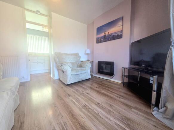 2 bed Terraced for sale Image 3
