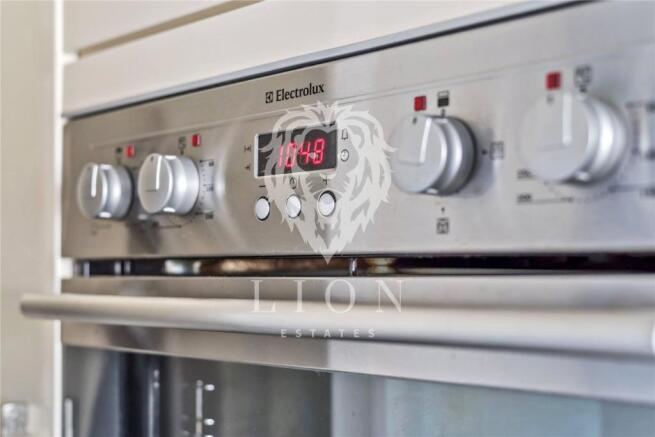 Oven