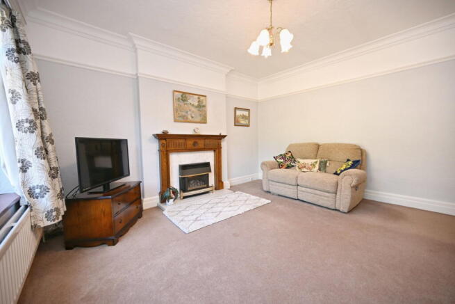3 bed Semi-Detached for sale Image 7