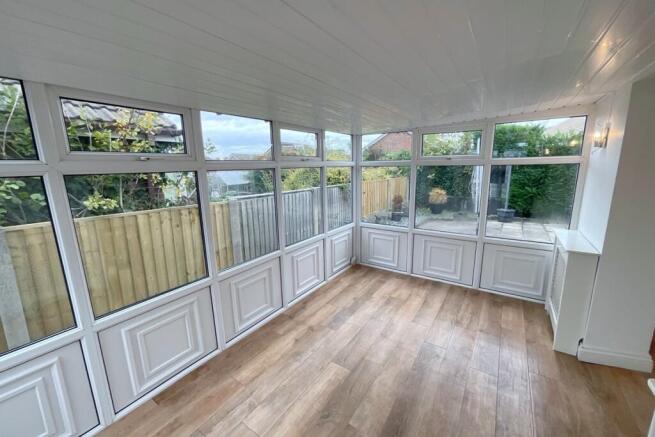 3 bed Bungalow for sale Image 11