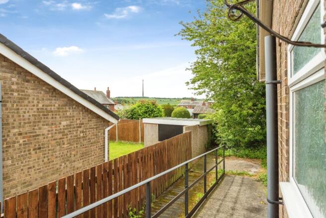 2 bed Semi-Detached Bungalow for sale Image 11