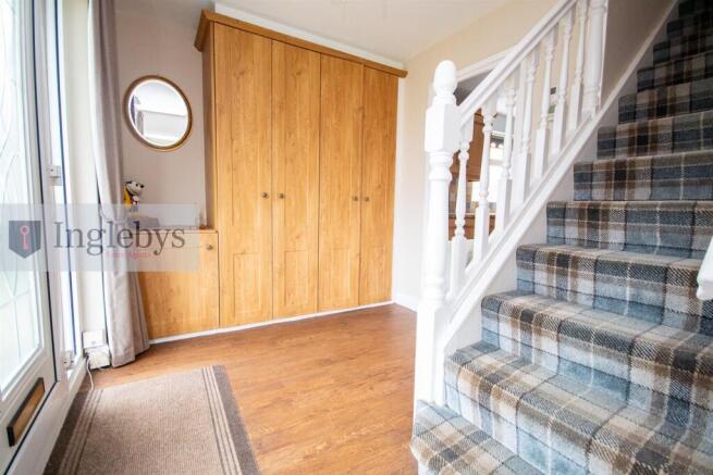 3 bed Semi-Detached for sale Image 8