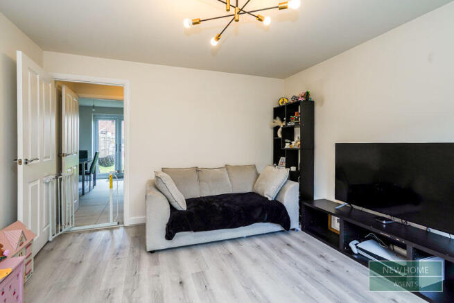 3 bed Semi-Detached for sale Image 7