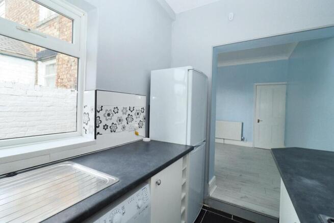 2 bed Terraced for sale Image 8