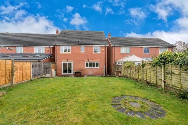 3, Bealeys Close, Bloxwich, Walsall, WS3 2JP (28 o
