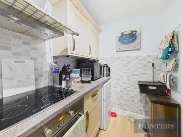 2 bed Apartment for sale Image 7