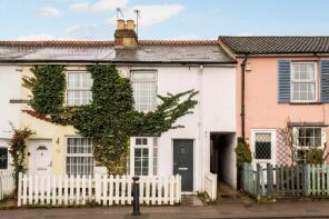 31, Heath Road, Weybridge KT13 8TJ