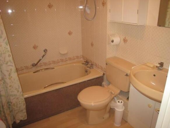 Photo 4