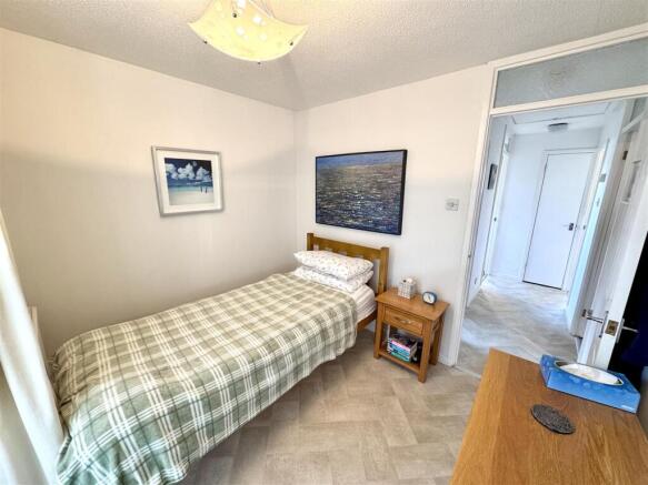 BEDROOM 2/DINING ROOM