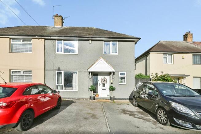 4-bed semi-detached on Wheatacre Road, Clifton, Nottingham, NG11, £200,000