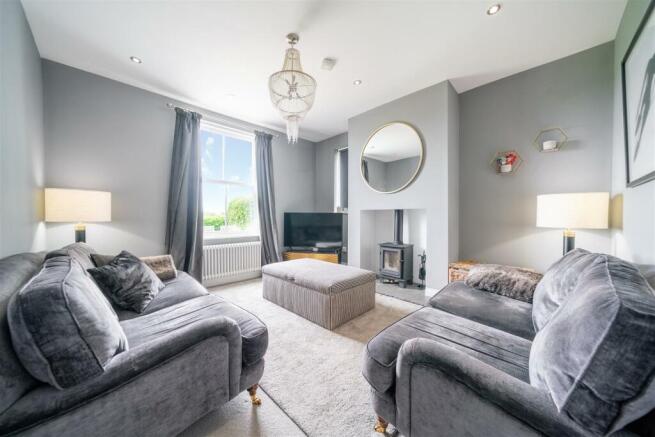 Living Room-2.jpg
