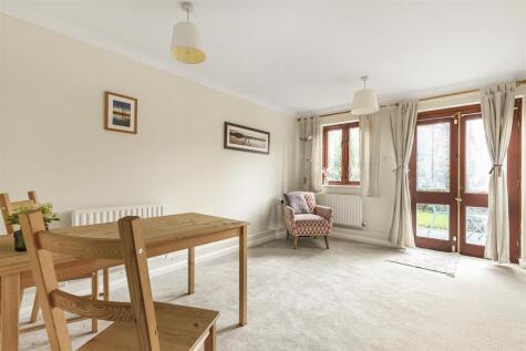 Danebury Avenue, Putney, SW15