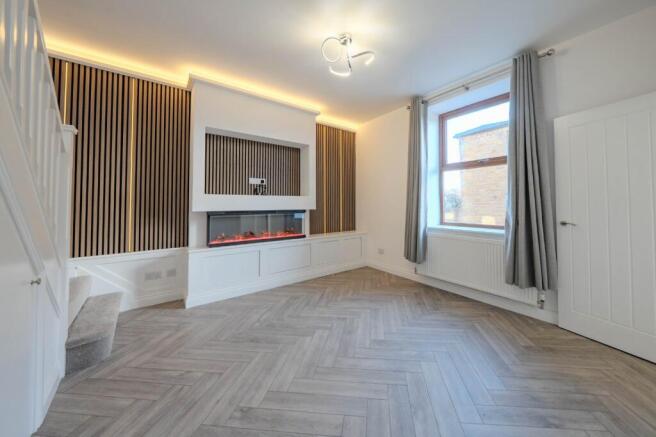 2 bed Terraced for sale Image 8