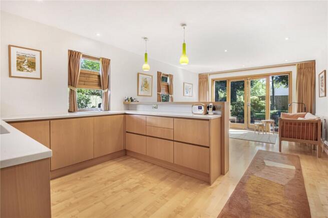 Kitchen & Dining Rm