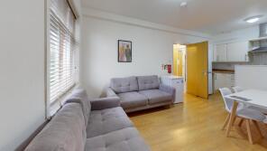 Flat 6, Blenheim Terrace, Woodhouse Lane, Woodhouse, Leeds LS2 9JG