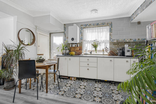 Dining/Kitchen