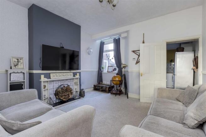 Lounge/Sitting Room