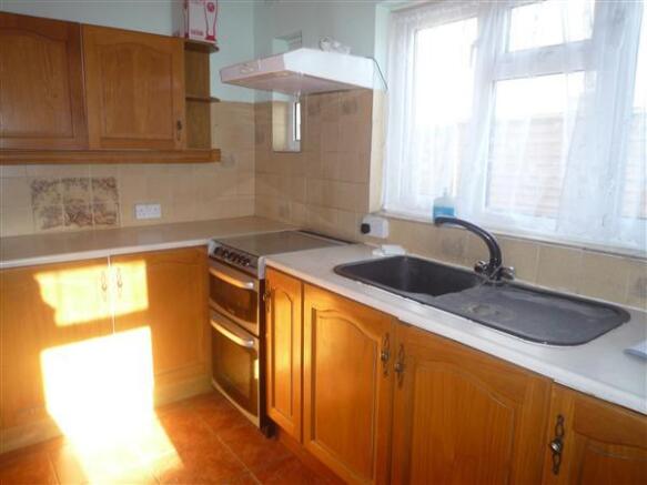 KITCHEN/BREAKFAST