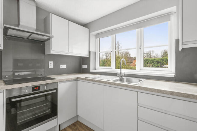 10 Derwent Close,...