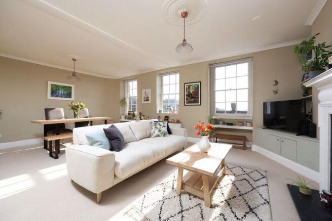 Sitting/Dining Room