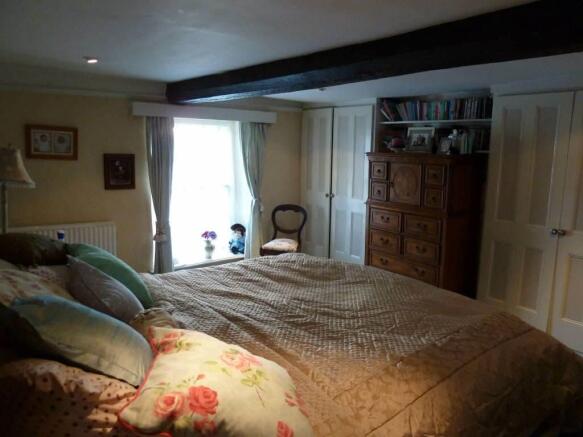 Photo 8