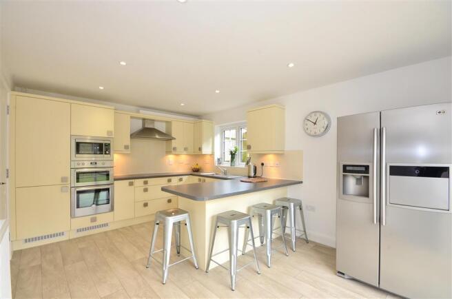 Kitchen/Breakfast Room