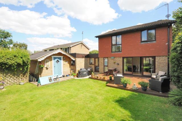 Rear Garden back to House