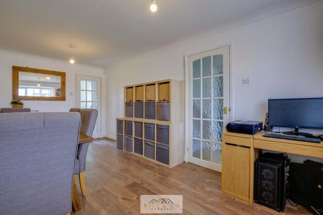 4 bed Detached for sale Image 10