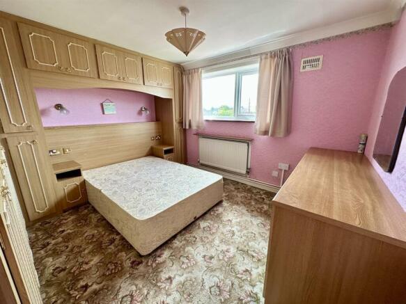 bedroom one.JPEG