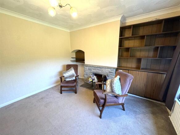 4 bed Semi-Detached for sale Image 4